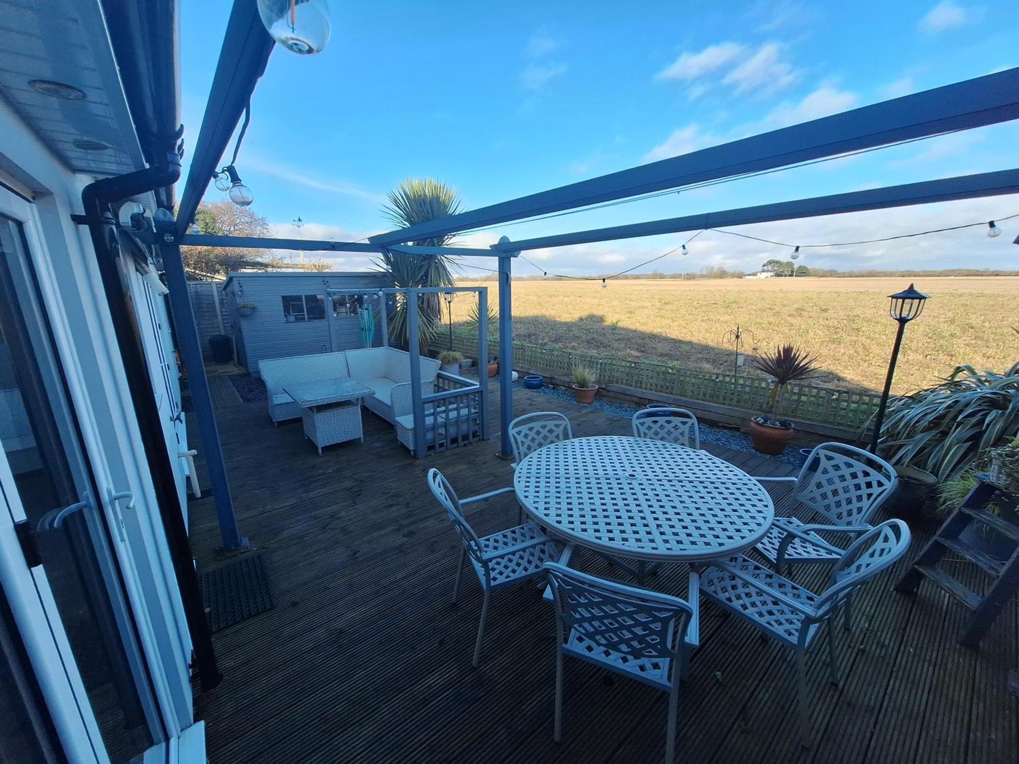 By The Sea, Home From Home Sleeps 6 Milford on Sea Dış mekan fotoğraf